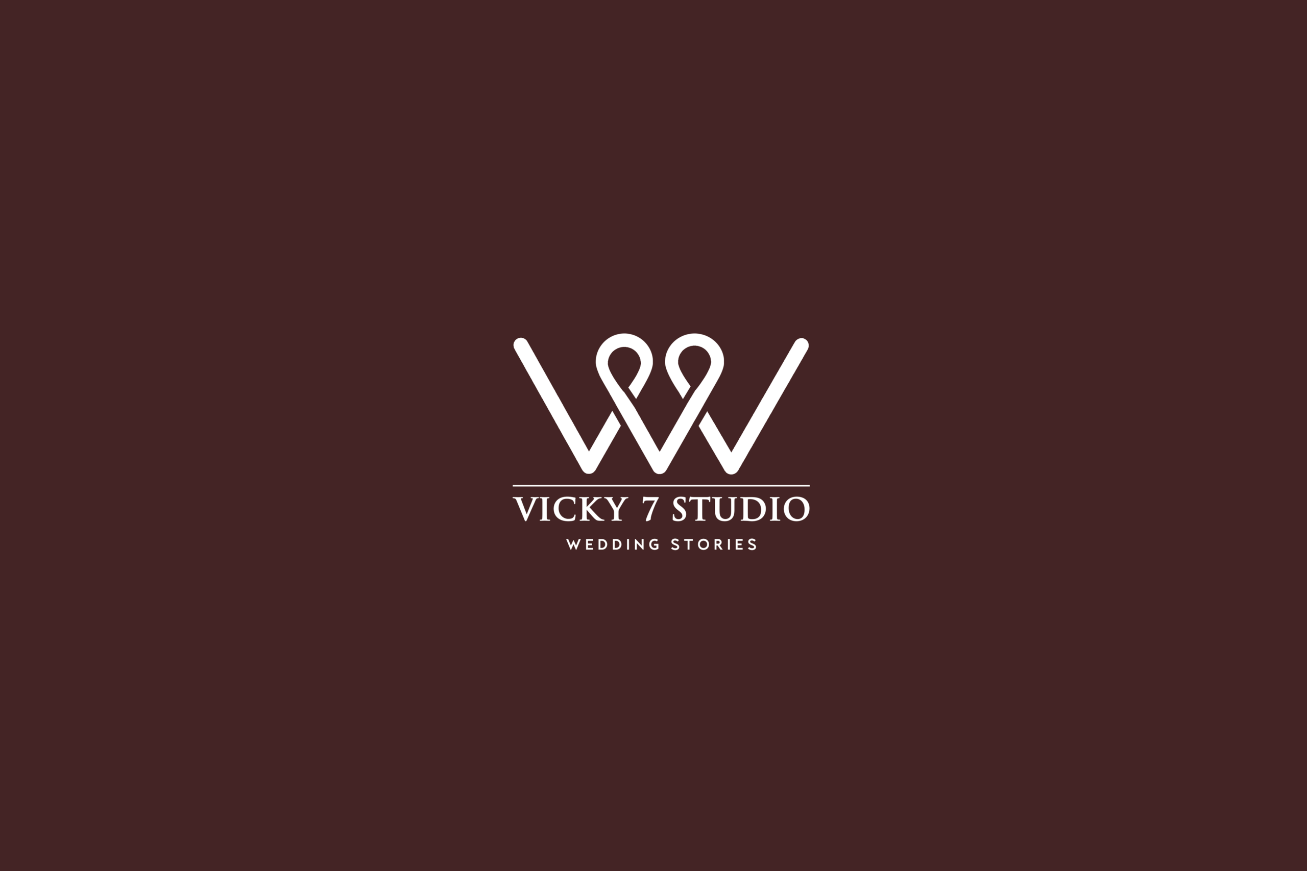 Vicky7Studio signature frame