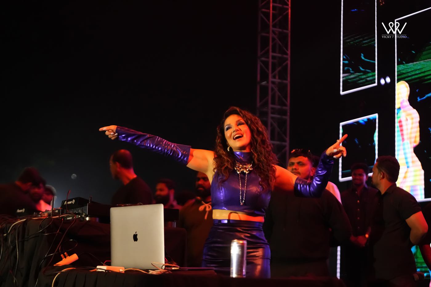 Stage show coverage